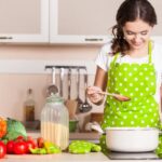 AVM8WG-Gourmet-Cooking-Lesson.jpg