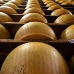 KZ5QXQ-Parmigiano-Reggiano-Cheese-img4.jpg